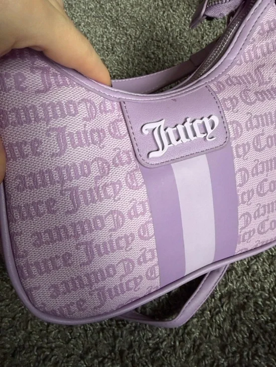 Juicy Couture Exclusive State of my Heart Shoulder Lavender Logo Bag - Picture 5 of 12